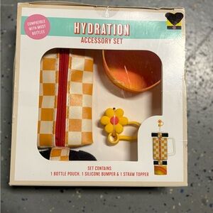 | Bottle Pouch + Silicone Bumper + Straw Topper | Orange Checker